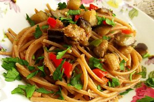 Spaghete integrale cu legume si  ton