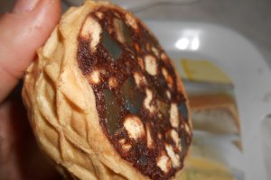 Rulada cu foi de napolitana, biscuiti si rahat
