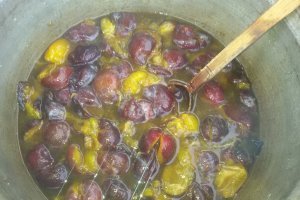 Gem de prune cu nuci