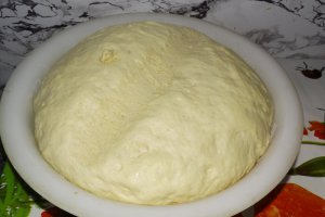Cornuri pufoase cu branza