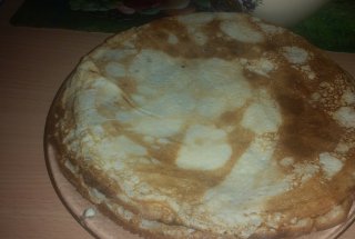 Clatite cu branza dulce si smantana la cuptor