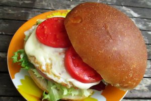 Sandwich cu ou si mortadella