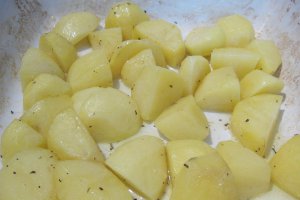 Budinca de cartofi cu piept de pui si smantana