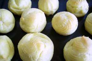 Choux a la creme