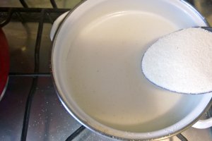 Gris cu lapte si dulceata