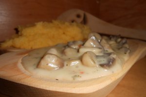Ciulama de ciuperci