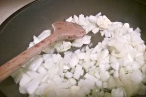 Penne la cuptor cu carne tocata si ciuperci