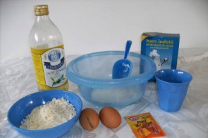 Briose cu cascaval sau branza