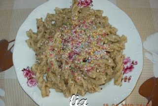 Paste cu nuca