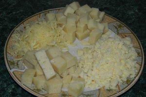 Omleta quarto formaggi