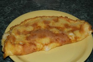 Omleta quarto formaggi