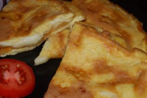 Omleta quarto formaggi