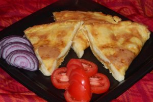 Omleta quarto formaggi