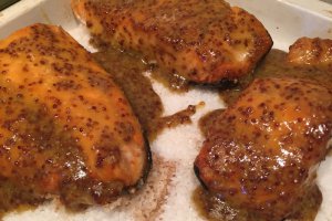 Somon glazurat  la grill