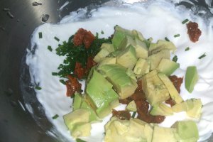 Rulouri snacks cu Avocado