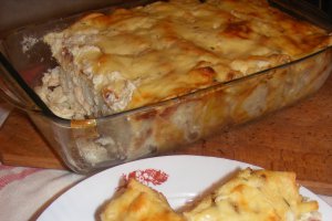 Clatite umplute cu piept de pui si conopida