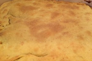 Placinta frageda cu branza sarata