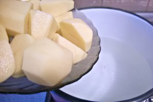 Copanele cu bacon si piure de cartofi