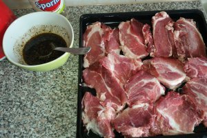 Ceafa de porc la cuptor