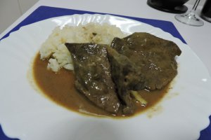 Ficat de porc cu sos de mustar