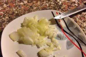 Mancare de porc cu broccoli si rosi cherry