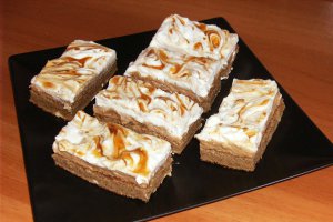 Desert prajitura de caramel