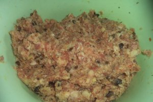 Chiftele trecute prin pesmet la cuptor
