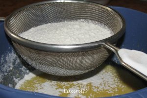 Tort cu cocos aromat