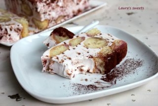 Desert prajitura rapida cu iaurt si banane