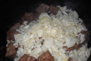Tocanita de vitel cu morcov