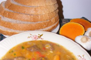 Tocăniţă cu carne de vită şi dovleac