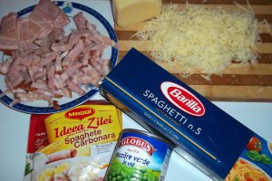 Paste carbonara cu mazare si bacon