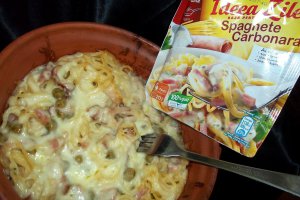 Paste carbonara cu mazare si bacon