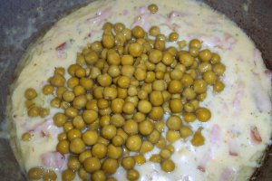 Paste carbonara cu mazare si bacon