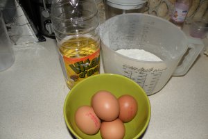 Eclere cu crema de vanilie si ciocolata