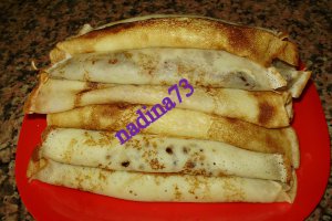 Tort piramida din clatite