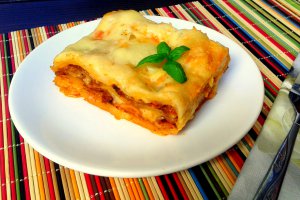 Lasagna cu carne tocata de porc