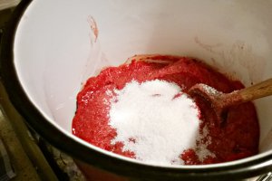 Tort cu fructe si crema de mascarpone