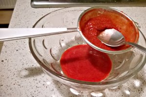 Tort cu fructe si crema de mascarpone