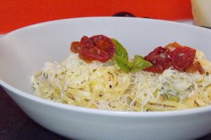 Tagliolini cu dovlecei si praz