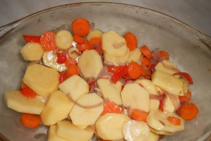 Rasol de vita cu legume la cuptor