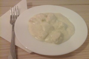 Piept de  pui cu smântână