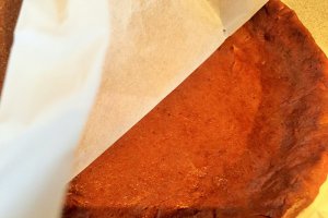 Tarta de ciocolata de casa cu alune