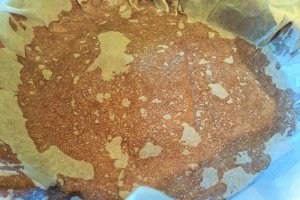 Tarta de ciocolata de casa cu alune