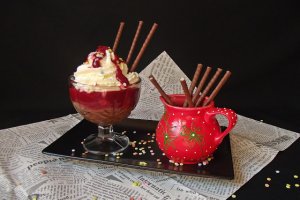 Desert cu ciocolată şi zmeură