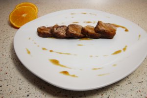 Piept de rata cu sos de portocale