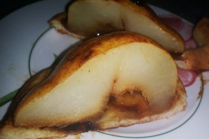 Pere caramelizate la cuptor