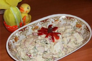 Salată de ridichi cu ouă