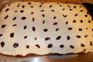 Negresa cu crema de branza si merisoare