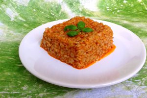 Stelute cu pasta de tomate